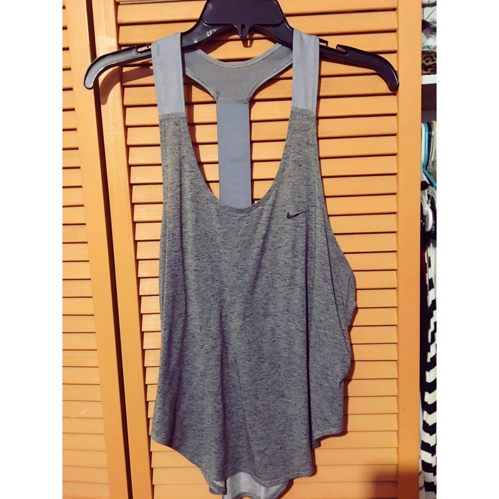 Nike tank